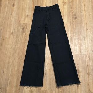 Black high waisted women’s Zara jeans